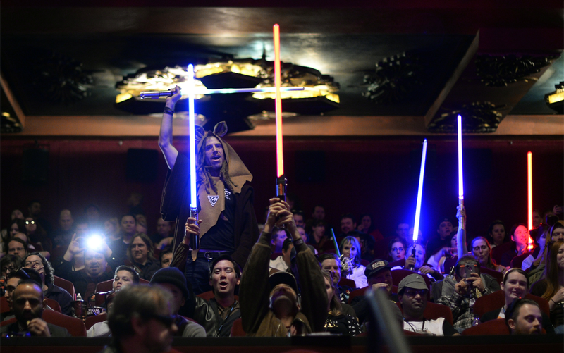 Illustration for article titled The Awesome Cosplay and Excitement of Star Wars: The Force Awakens' Opening Night